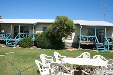 Marion Bay Holiday Villas - Tourism Cairns 6