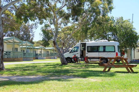 Beachside Holiday Park - Tourism Cairns 2