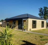 DBJ Holiday Units - Tourism Cairns