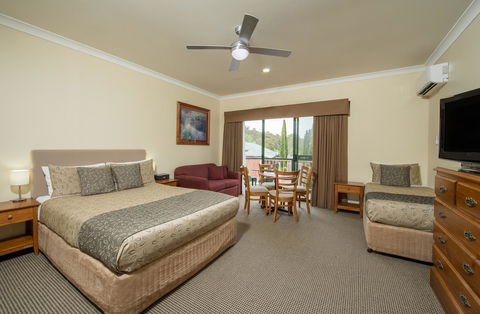 Clare Country Club - Tourism Cairns 18