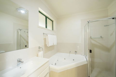 Clare Country Club - Tourism Cairns 20