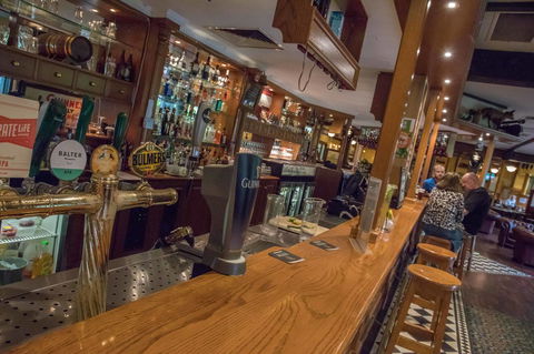 Mick O\'Sheas - Tourism Cairns 11