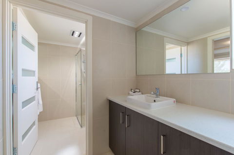 Mick O\'Sheas - Tourism Cairns 28