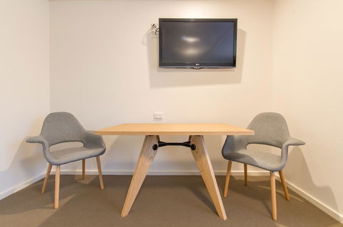 Mick O\'Sheas - Tourism Cairns 8