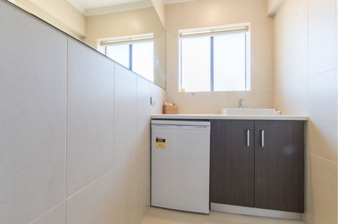 Mick O\'Sheas - Tourism Cairns 27