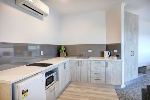 Limani Motel - Tourism Cairns 13