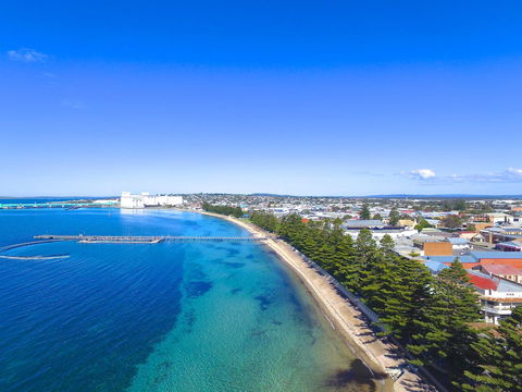 Limani Motel - Tourism Cairns 0