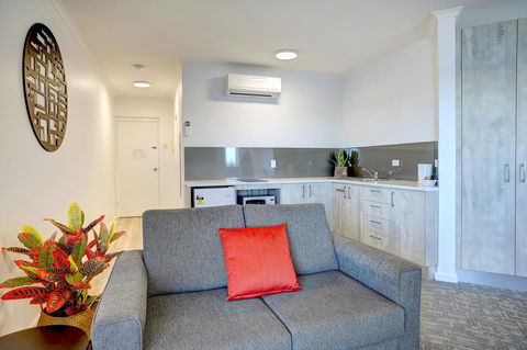 Limani Motel - Tourism Cairns 14