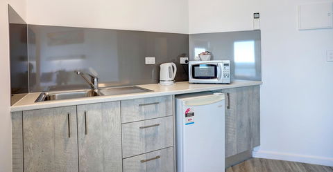 Limani Motel - Tourism Cairns 29
