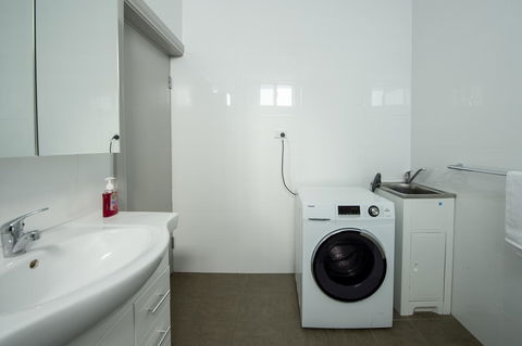 City Centre Motel Hotel - Tourism Cairns 26