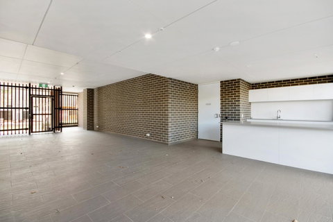 Swainson At Bowery - Tourism Cairns 19