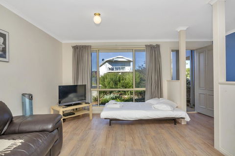 The Lighthouse - Port Willunga - C21 SouthCoast Holidays - Tourism Cairns 9