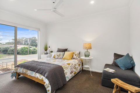 Sea View At Silver Sands - C21 SouthCoast Holidays - Tourism Cairns 8