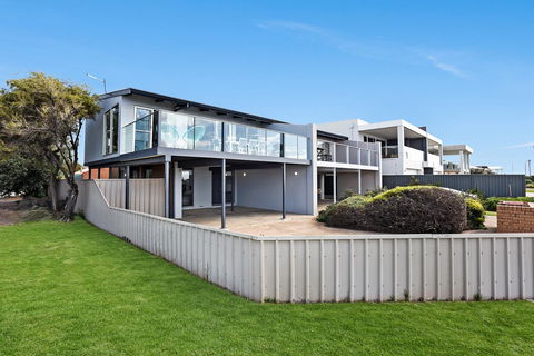 Sorrento - Aldinga Beach - Tourism Cairns 5