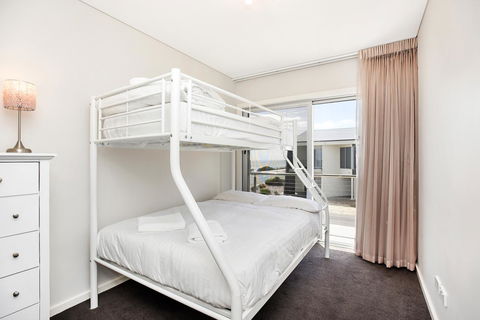 Esplanade Escape - Tourism Cairns 11