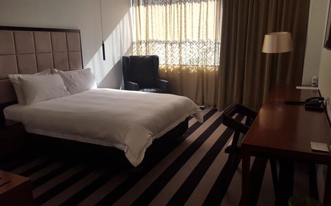 Ellen Hotel - Tourism Cairns 4