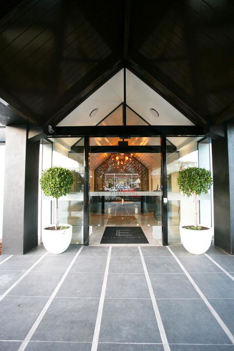 Ellen Hotel - Tourism Cairns 0