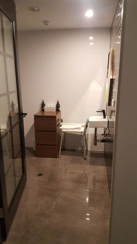 Ellen Hotel - Tourism Cairns 2