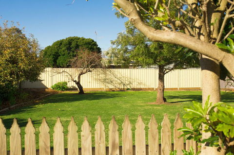 Ruby\'s Cottage - Tourism Cairns 21