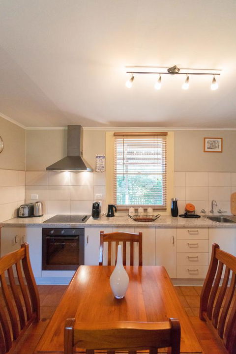 Ruby\'s Cottage - Tourism Cairns 5