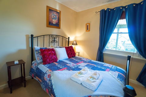 Ruby\'s Cottage - Tourism Cairns 12