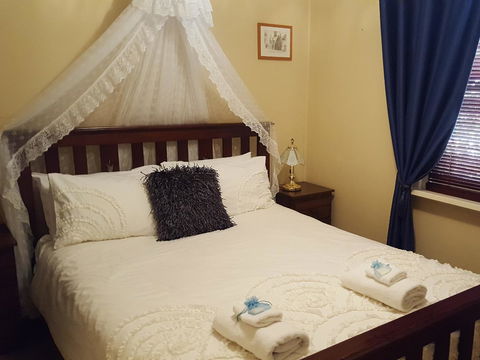 Ruby\'s Cottage - Tourism Cairns 10