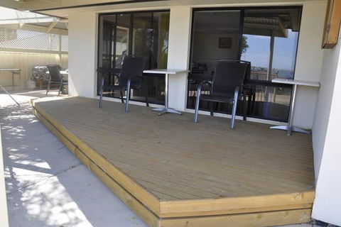 The Club House - Tourism Cairns 0