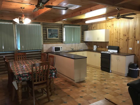 Shangri La Moonta Bay - Tourism Cairns 14