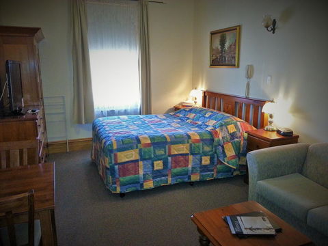 Sonbern Lodge Motel - Tourism Cairns 22