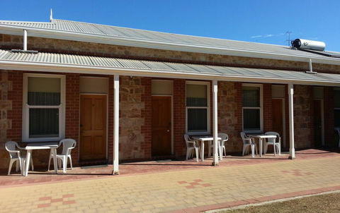 Sonbern Lodge Motel - Tourism Cairns 19