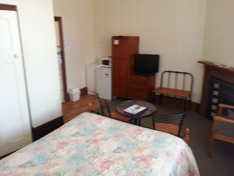 Sonbern Lodge Motel - Tourism Cairns 2
