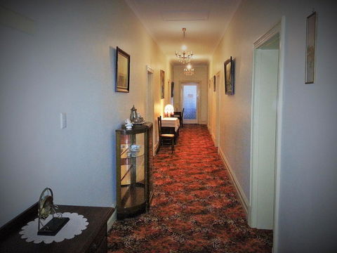 Sonbern Lodge Motel - Tourism Cairns 8