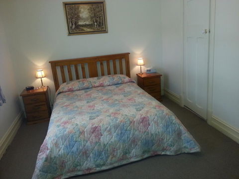 Sonbern Lodge Motel - Tourism Cairns 10