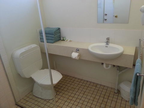 Sonbern Lodge Motel - Tourism Cairns 21