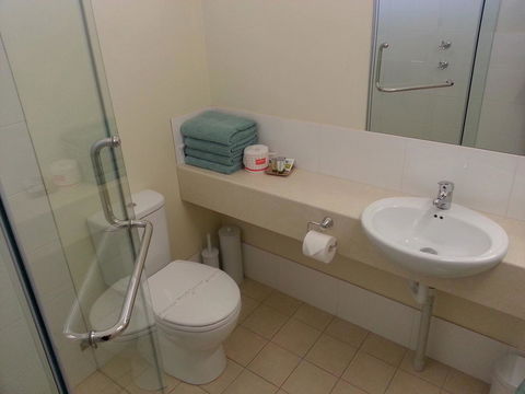 Sonbern Lodge Motel - Tourism Cairns 24