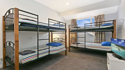 Salt Waterfront Apartment - Tourism Cairns 11