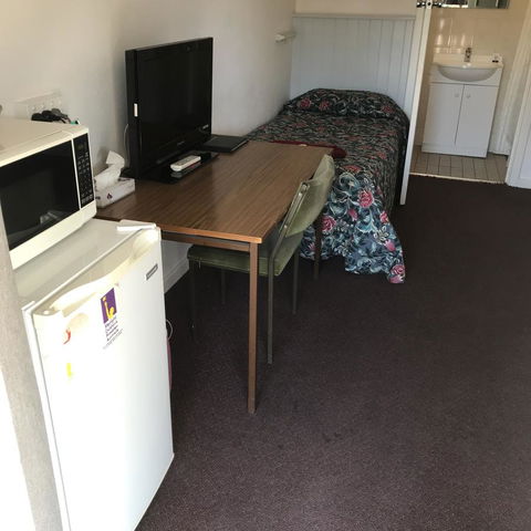 Travelway Motel - Tourism Cairns 4