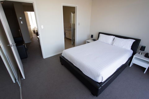 Mawson Lakes Hotel - Tourism Cairns 23