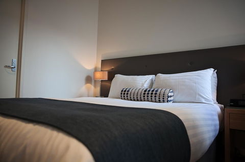 Mawson Lakes Hotel - Tourism Cairns 2