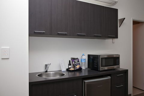 Mawson Lakes Hotel - Tourism Cairns 33