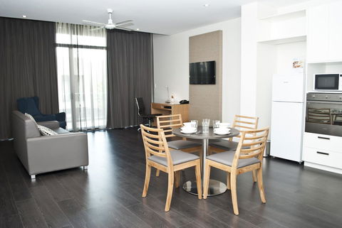 Mawson Lakes Hotel - Tourism Cairns 10