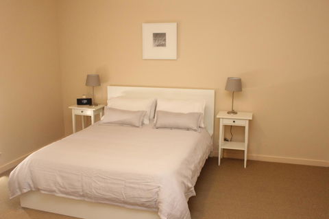 The Lighthouse - Beachfront Accommodation - Tourism Cairns 8