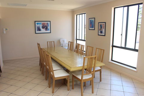 The Lighthouse - Beachfront Accommodation - Tourism Cairns 10