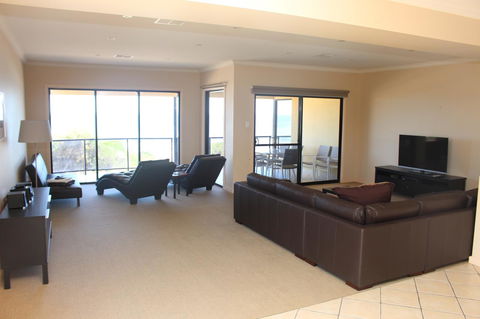 The Lighthouse - Beachfront Accommodation - Tourism Cairns 2