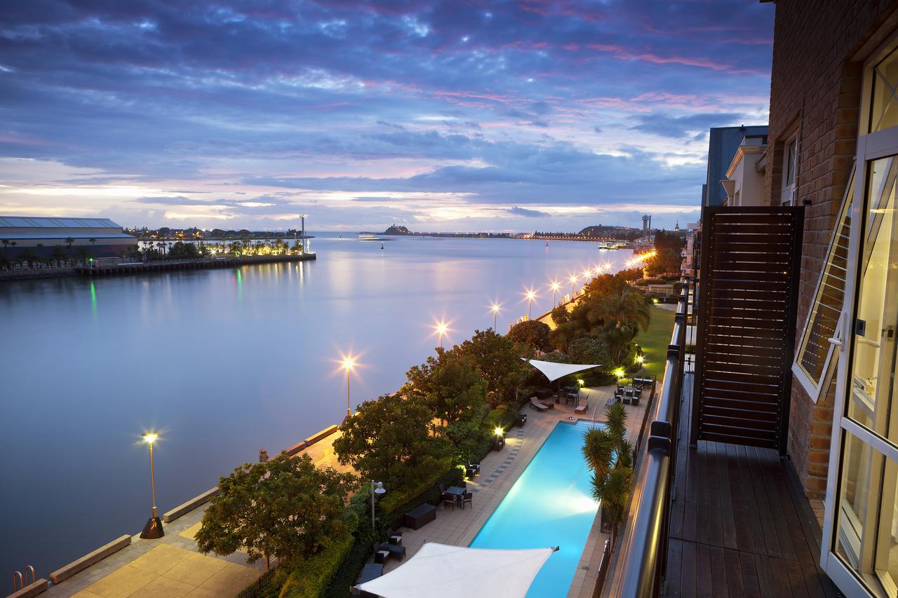 Newcastle NSW Tourism Cairns