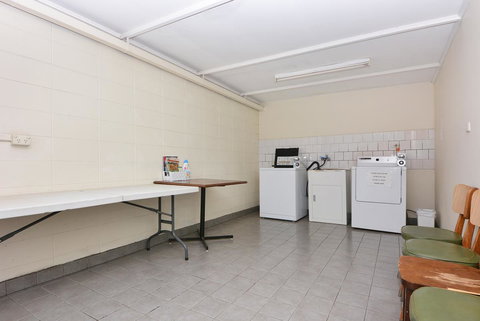 Motel Poinsettia - Tourism Cairns 8