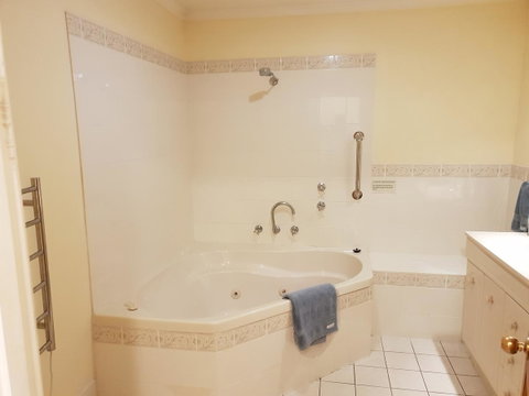Donnybrook Cottages - Donnybrook - Tourism Cairns 10