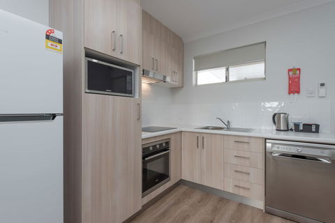 Jurien Bay Motel Apartments - Tourism Cairns 16