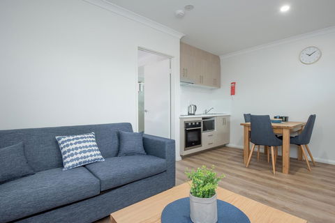 Jurien Bay Motel Apartments - Tourism Cairns 6