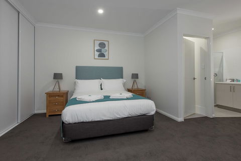 Jurien Bay Motel Apartments - Tourism Cairns 5
